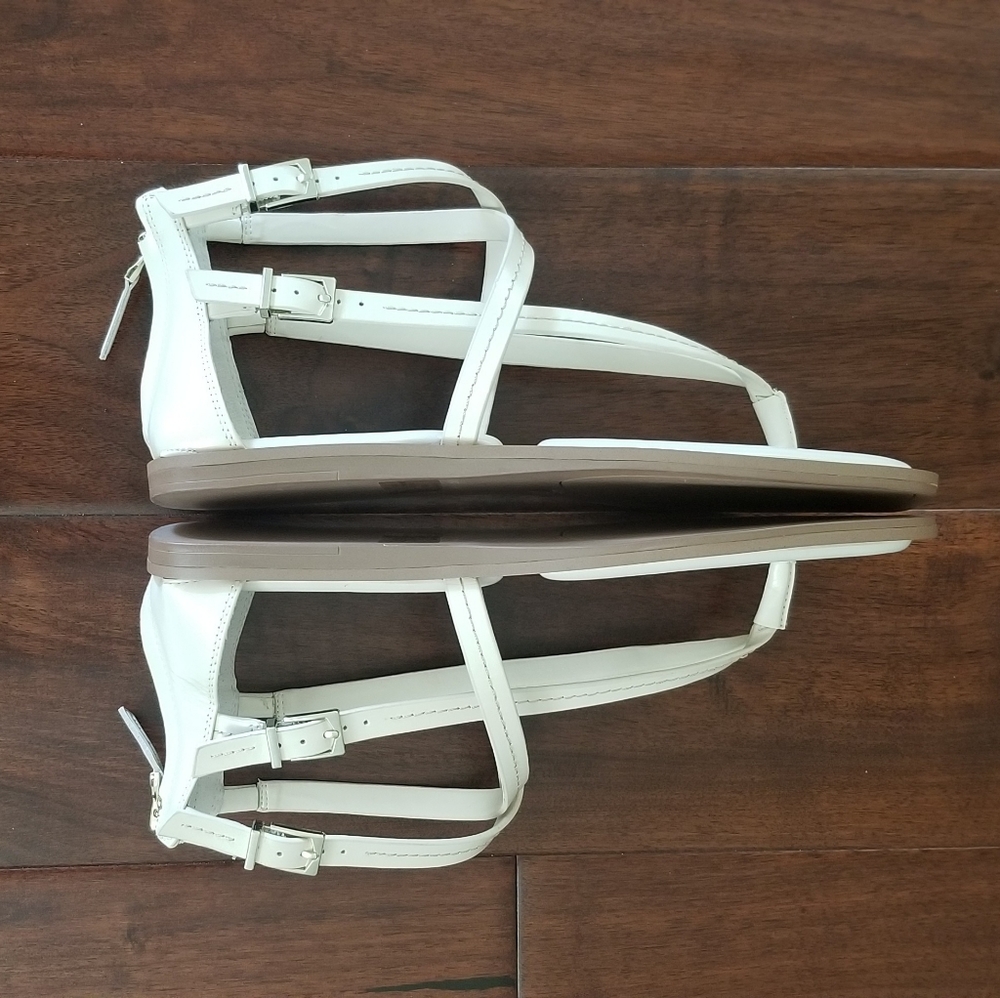 VINCE CAMUTO "Brenndie" Flat Sandal - Size 9 - Warm Vanilla - NWOT - Picture 2 of 8